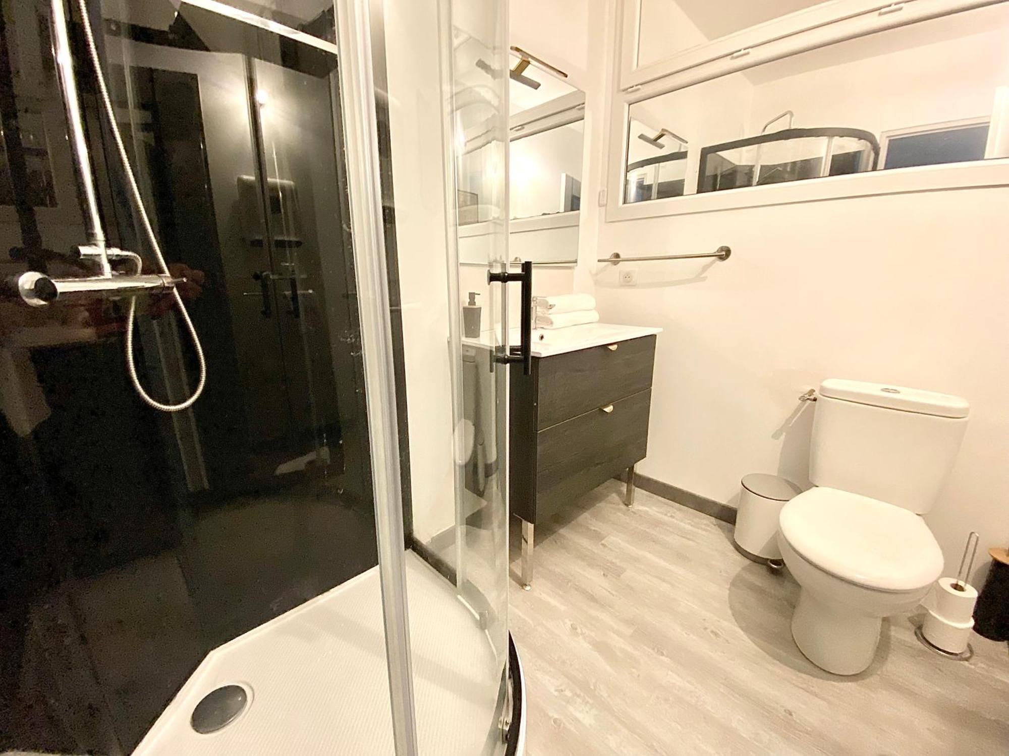 L'Adrien Studio Tout Confort Avec Terrasse Limoges Bagian luar foto